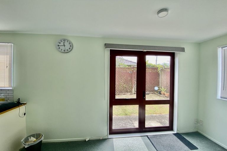 Photo of property in 14 Strid Road, Te Atatu South, Auckland, 0610