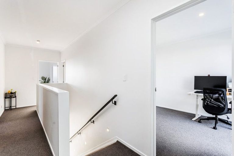 Photo of property in 9 Tarakoi Road, Hobsonville, Auckland, 0616