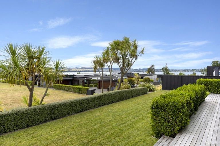 Photo of property in 8 Karapoto Lane, Rainbow Point, Taupo, 3330