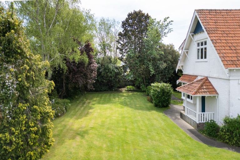 Photo of property in 903 Caroline Road, Mayfair, Hastings, 4122