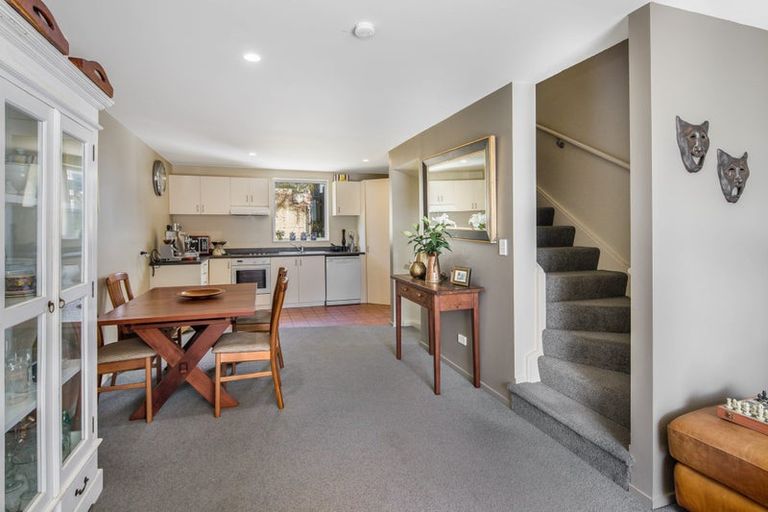 Photo of property in Pirie Street Townhouses, 27/35 Pirie Street, Mount Victoria, Wellington, 6011
