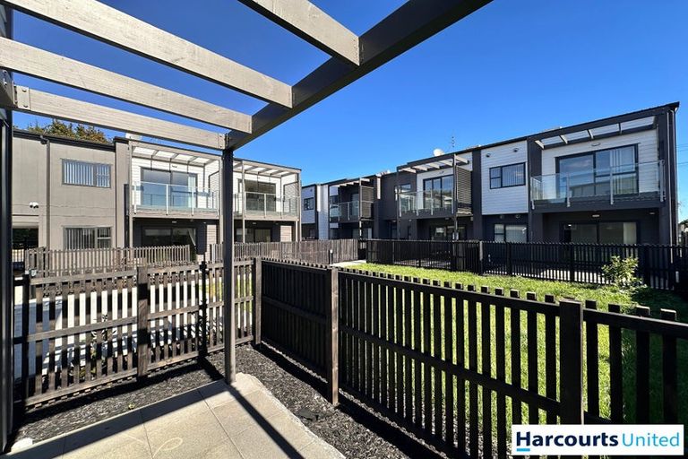 Photo of property in 15/21 Lupton Road, Manurewa, Auckland, 2102