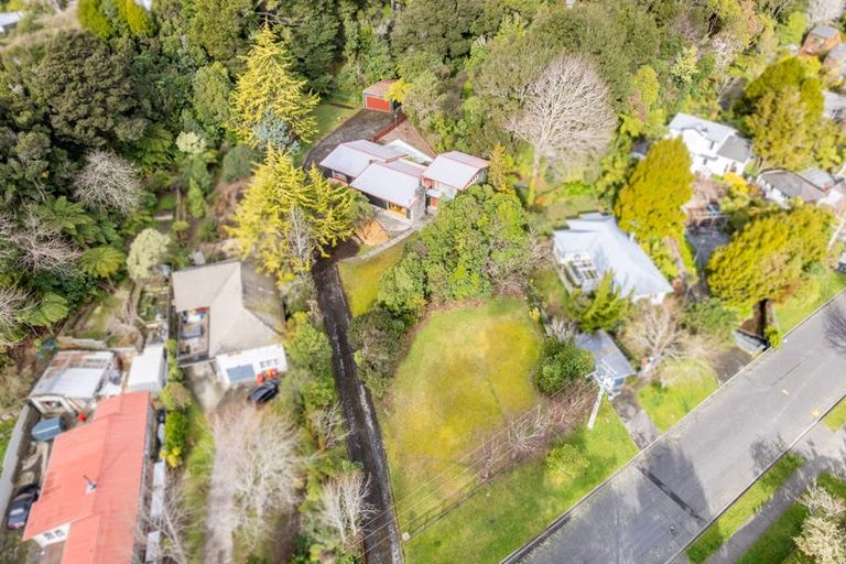Photo of property in 99 Pinehaven Road, Pinehaven, Upper Hutt, 5019