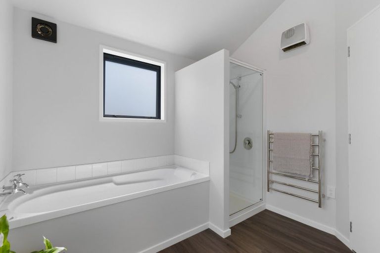 Photo of property in 77 Meadowstone Drive, Wanaka, 9305