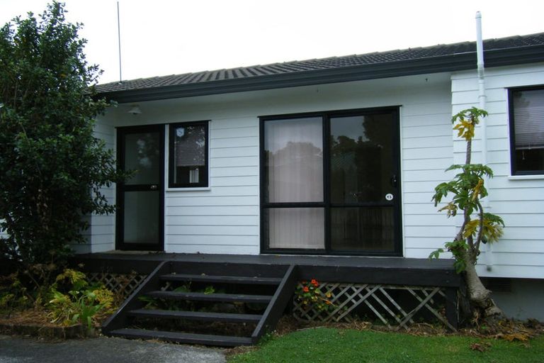 Photo of property in 5 Wren Place, Unsworth Heights, Auckland, 0632
