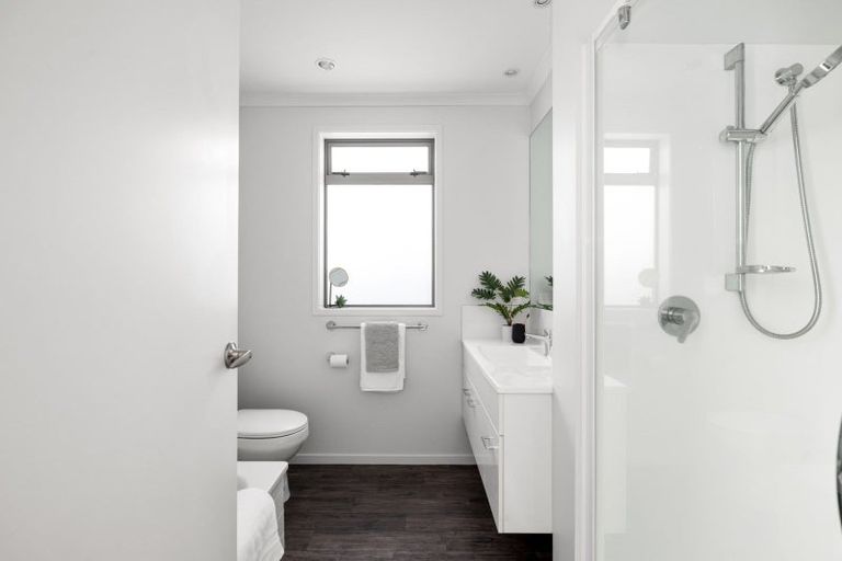 Photo of property in 16 Scoria Close, Pyes Pa, Tauranga, 3112