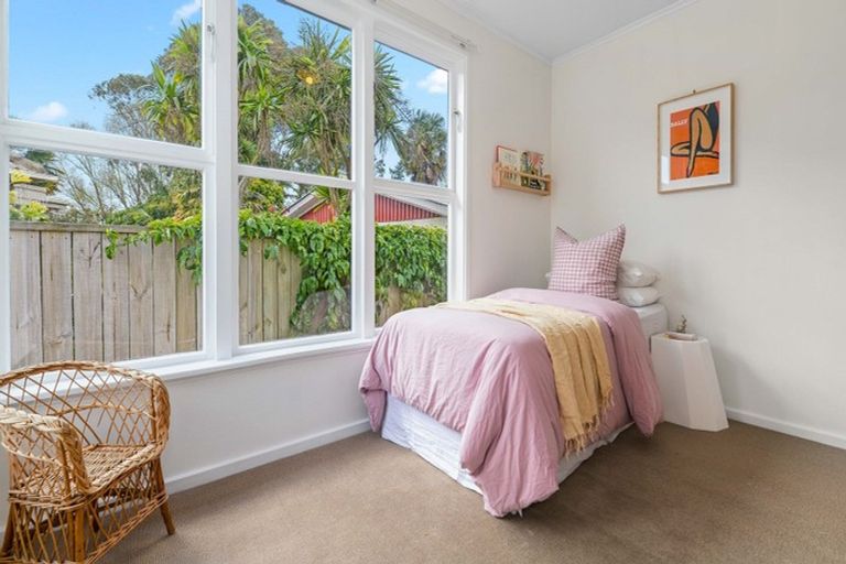 Photo of property in 4 Moule Place, Fairfield, Hamilton, 3214