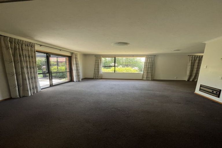 Photo of property in 11 Nepal Place, Burnside, Christchurch, 8053