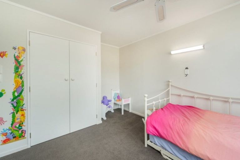 Photo of property in 5a Warwick Avenue, St Andrews, Hamilton, 3200