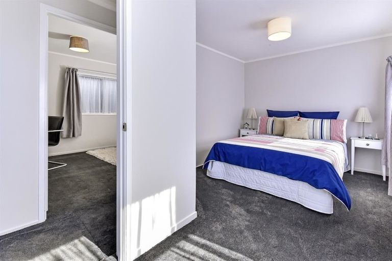 Photo of property in 7 Phoenix Place, Papatoetoe, Auckland, 2025