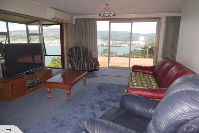 Photo of property in 107 Larnach Road, Vauxhall, Dunedin, 9013