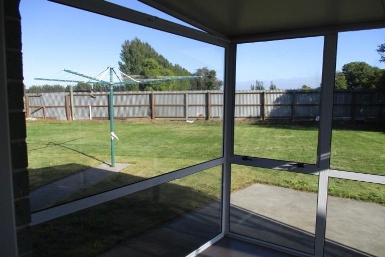 Photo of property in 809 Main North Road, Belfast, Christchurch, 8051