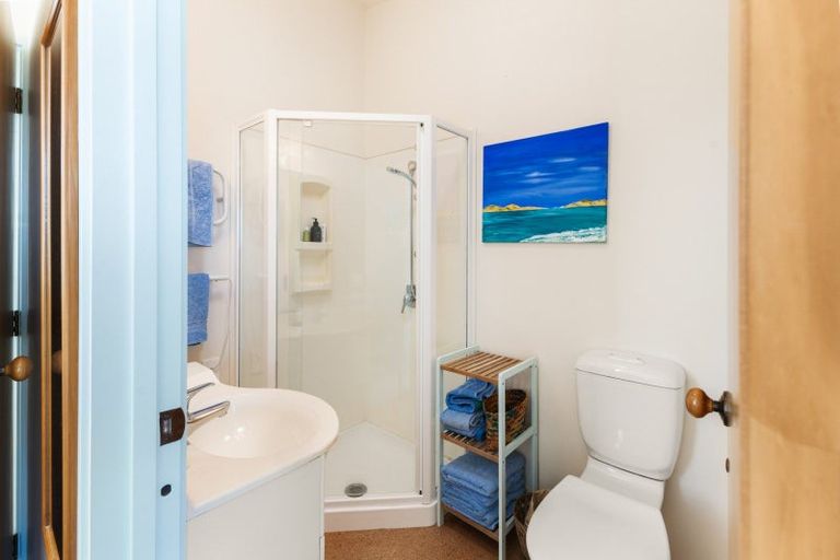 Photo of property in 11 Russell Heights, Russell, 0202