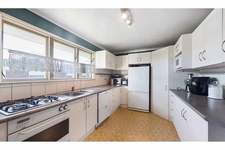 Photo of property in 3 Mclean Avenue, Papatoetoe, Auckland, 2025