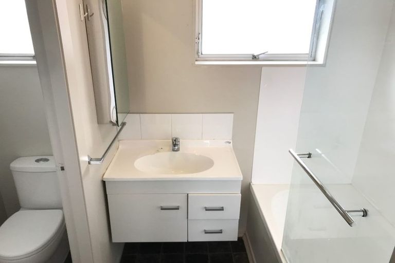 Photo of property in 2/138 Hastings Street East, Sydenham, Christchurch, 8023