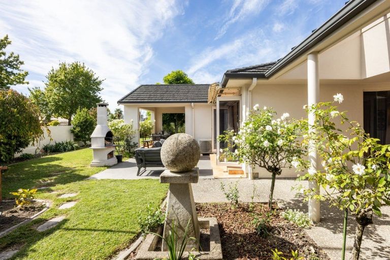 Photo of property in 21 Pukekura Place, Taradale, Napier, 4112