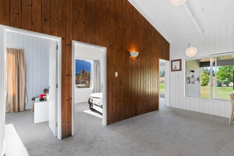 Photo of property in 17 Lichen Lane, Lake Hawea, Wanaka, 9382