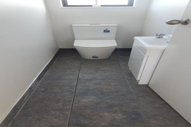 Photo of property in 1 Nukumea Common, Orewa, 0931