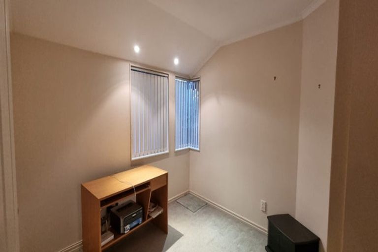 Photo of property in 9 Rosberg Place, Mount Maunganui, 3116