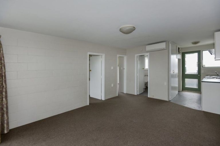 Photo of property in 4/267 Pages Road, Wainoni, Christchurch, 8061