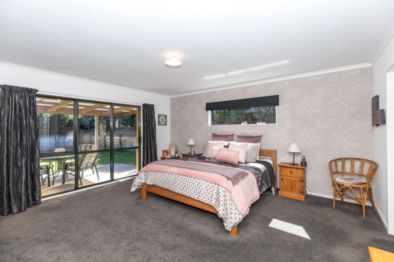 Photo of property in 104 Ayrshire Drive, Grandview Heights, Hamilton, 3200