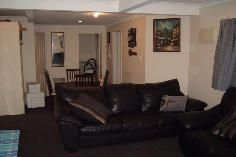 Photo of property in 1/183 Royal Road, Massey, Auckland, 0614