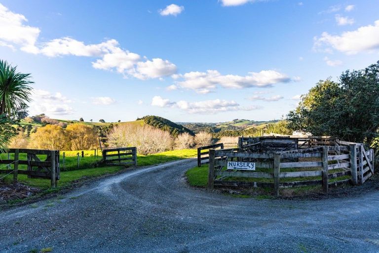 Photo of property in 145 Petley Road, Paparoa, 0571