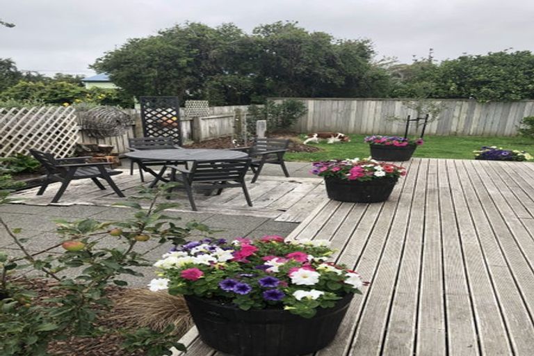 Photo of property in 69a Dublin Street, Martinborough, 5711