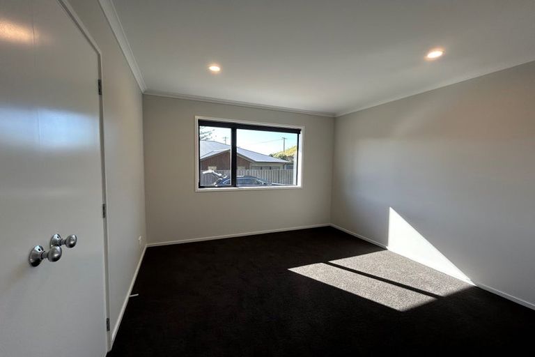 Photo of property in 67 Oak Road, Poraiti, Napier, 4112