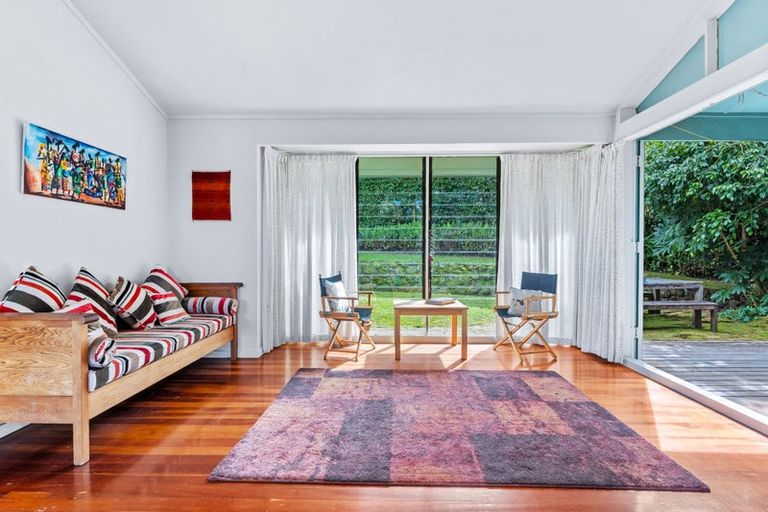 Photo of property in 103 Churchill Road, Murrays Bay, Auckland, 0630