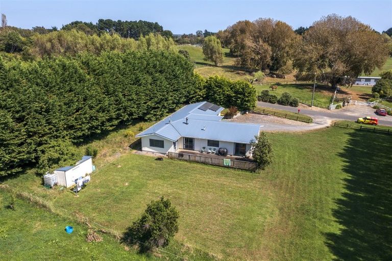 Photo of property in 52 Papaitonga Lake Road, Ohau, Levin, 5570