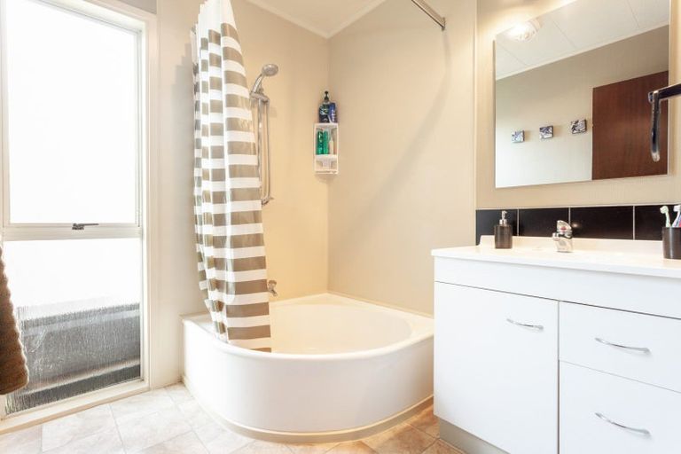 Photo of property in 72 Tawari Street, Matamata, 3400