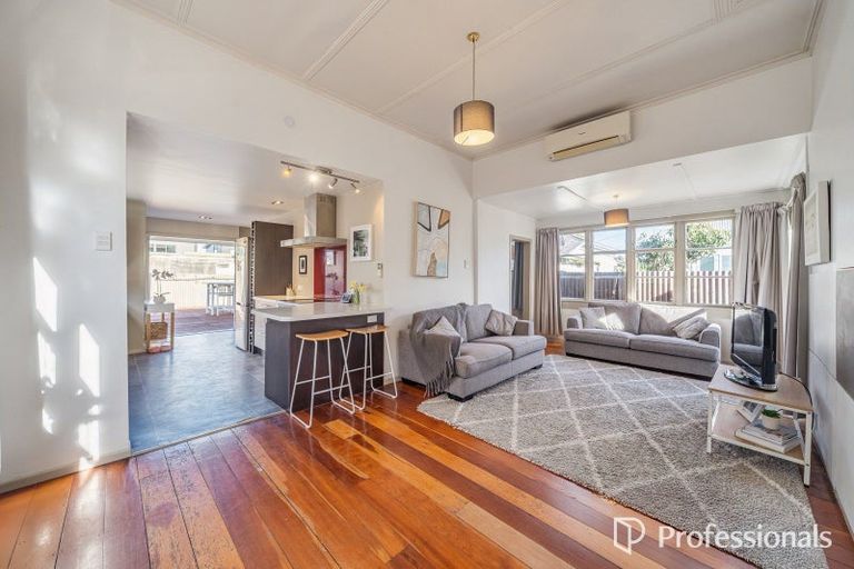 Photo of property in 20 Adelaide Street, Petone, Lower Hutt, 5012