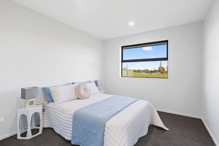 Photo of property in 13 Salkeld Place, Woodend, 7610