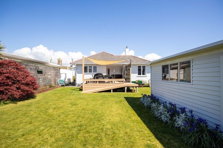 Photo of property in 321 Carrington Street, Vogeltown, New Plymouth, 4310