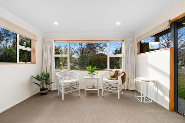 Photo of property in 32 Copper Beech Avenue, Frankton, Queenstown, 9300