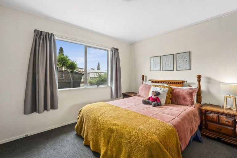 Photo of property in 2/4 Cumberland Street, Tauhara, Taupo, 3330