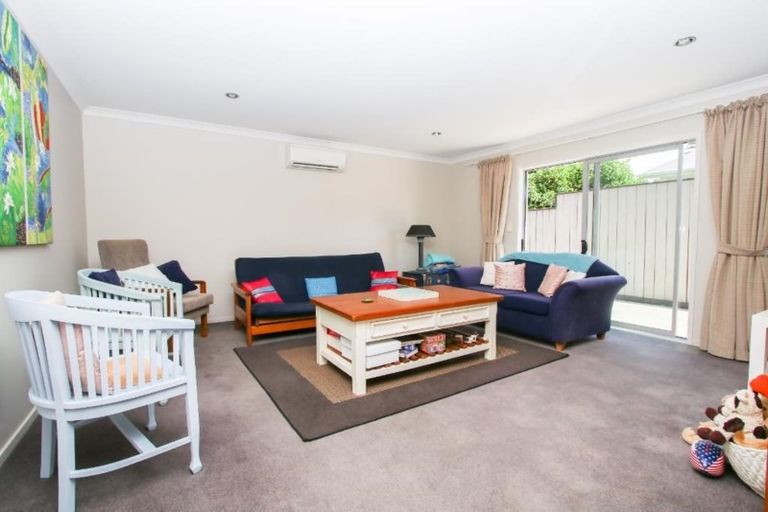Photo of property in 6/15 Charlemont Street, Whitiora, Hamilton, 3200