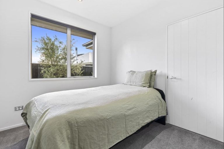 Photo of property in 32 Quinnat Street, Albert Town, Wanaka, 9305
