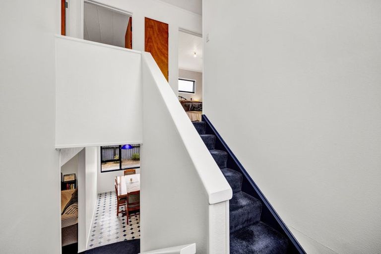 Photo of property in 33 Oberon Street, Stratford, 4332