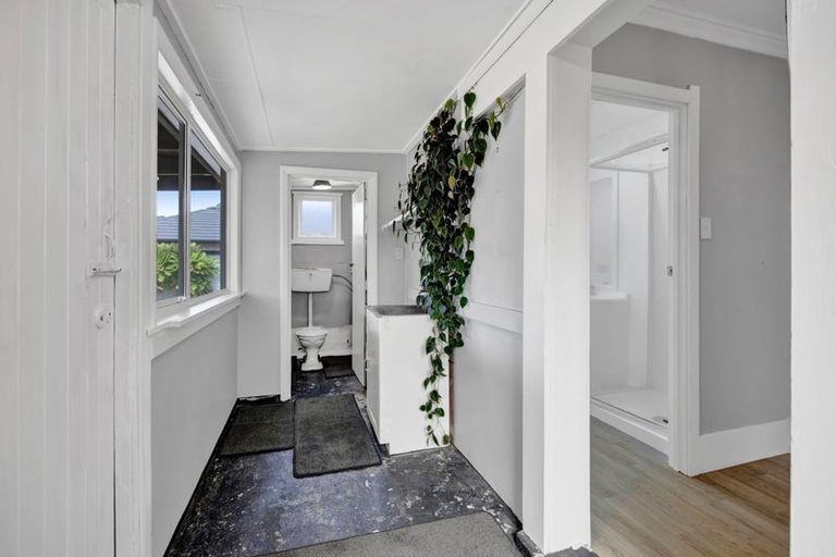 Photo of property in 23 Layard Street, Opunake, 4616