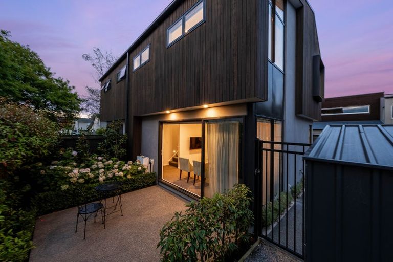 Photo of property in 2/126 Rugby Street, Merivale, Christchurch, 8014