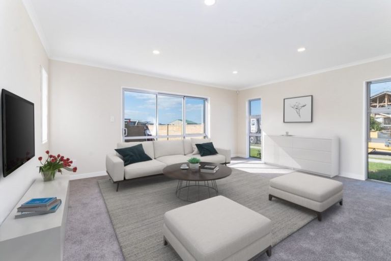 Photo of property in 18 Leebank Crescent, Riverhead, 0820