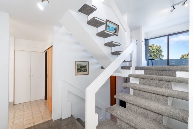 Photo of property in 22 Tamahine Street, Maupuia, Wellington, 6022