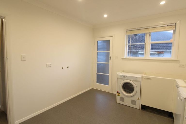 Photo of property in 2/1003 Fergusson Drive, Ebdentown, Upper Hutt, 5018