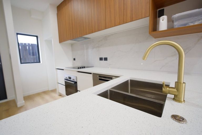 Photo of property in 74d Burundi Avenue, Clendon Park, Auckland, 2103