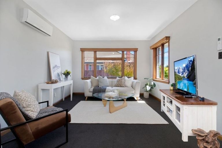 Photo of property in 11 Craven Street, Sockburn, Christchurch, 8042