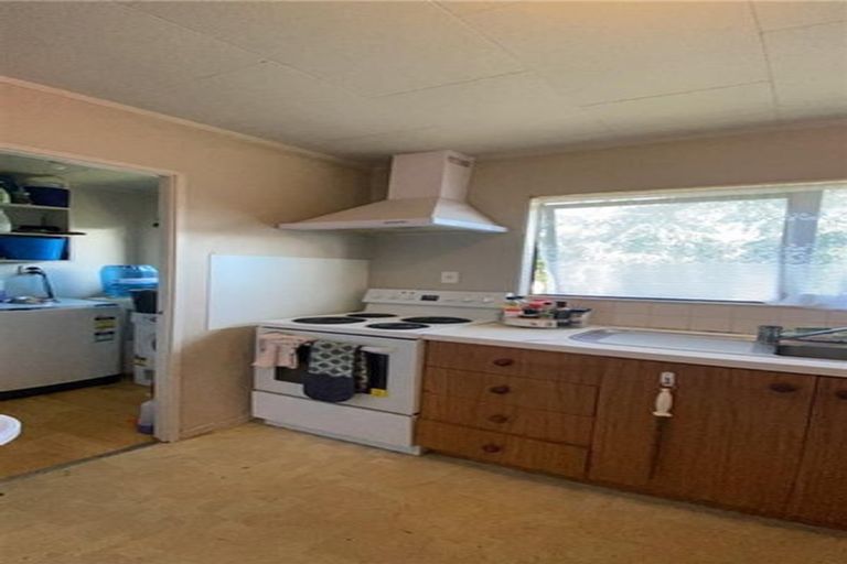 Photo of property in 1/13 Rukumoana Place, Clendon Park, Auckland, 2103
