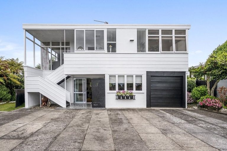Photo of property in 43 Lytton Street, Glenholme, Rotorua, 3010