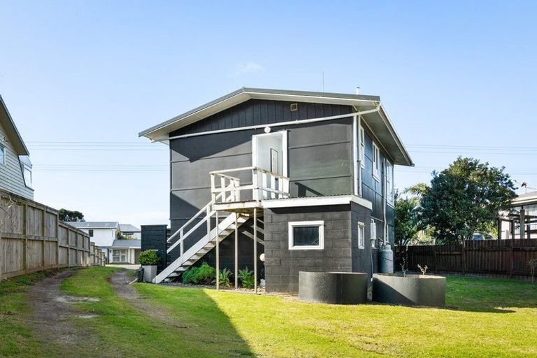 Photo of property in 262 Seaforth Road, Waihi Beach, 3611